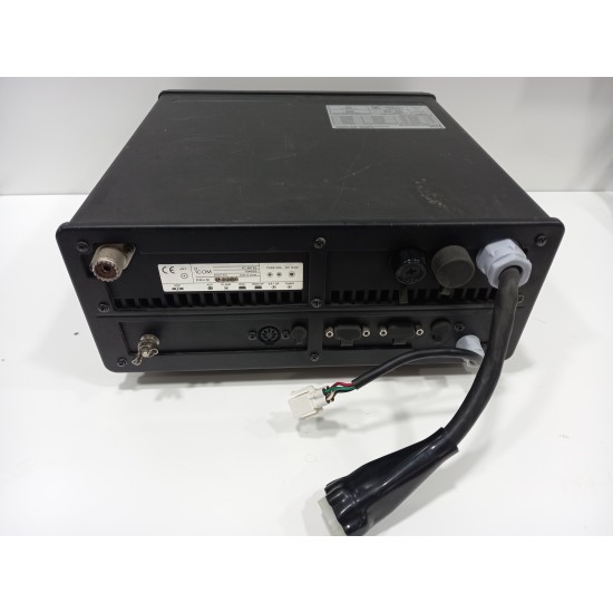 IC-M710 MF/HF Marine Transceiver  (USED)